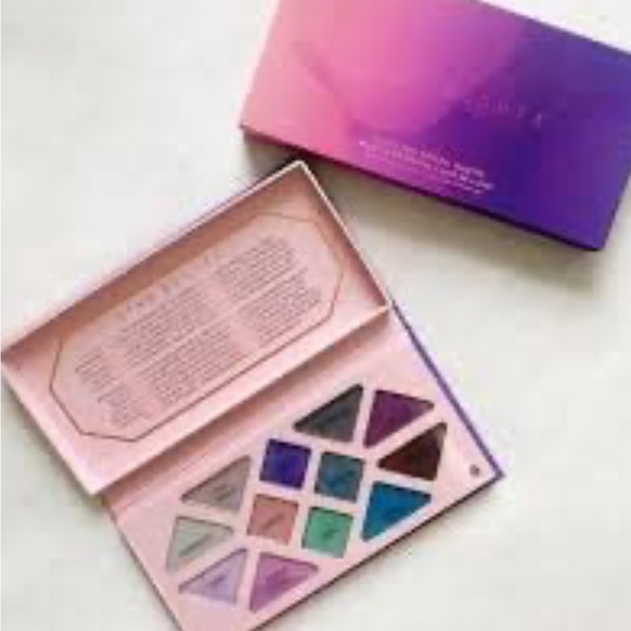 Athr Beauty Moonlight Crystal Palette - Picture 2 of 3